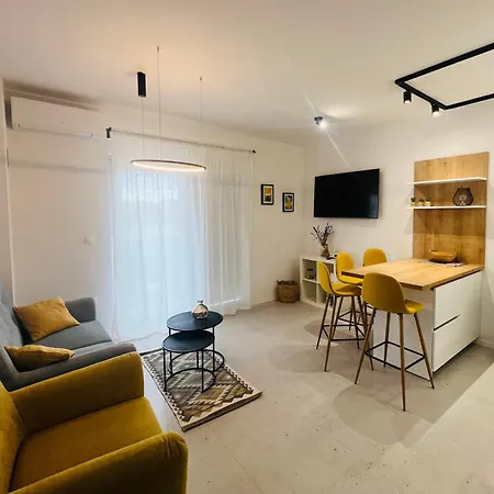Apartment Zen Place Apartman With Private Parking